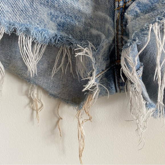 Vintage Acid Wash Levi 501 Denim Shorts - Picture 8 of 11